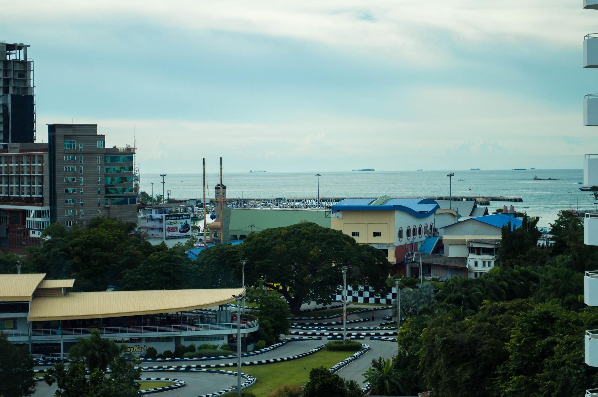 Signature Pattaya Exterior photo